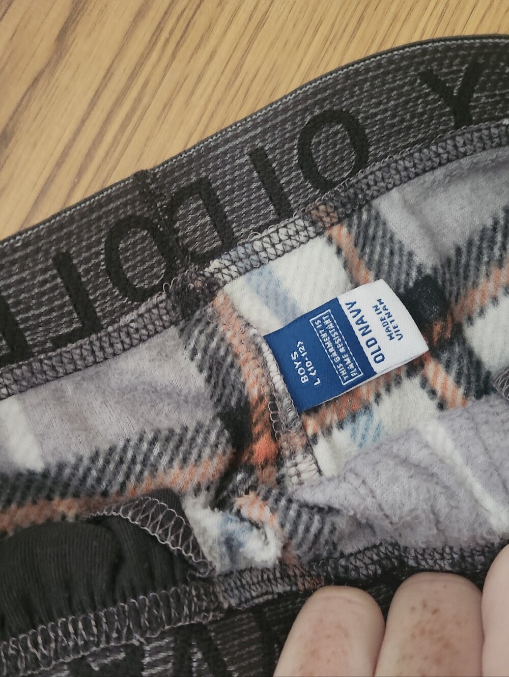 Old Navy Red, White & Gray Plaid Fleece Pants Kids Size L - Picture 4 of 4